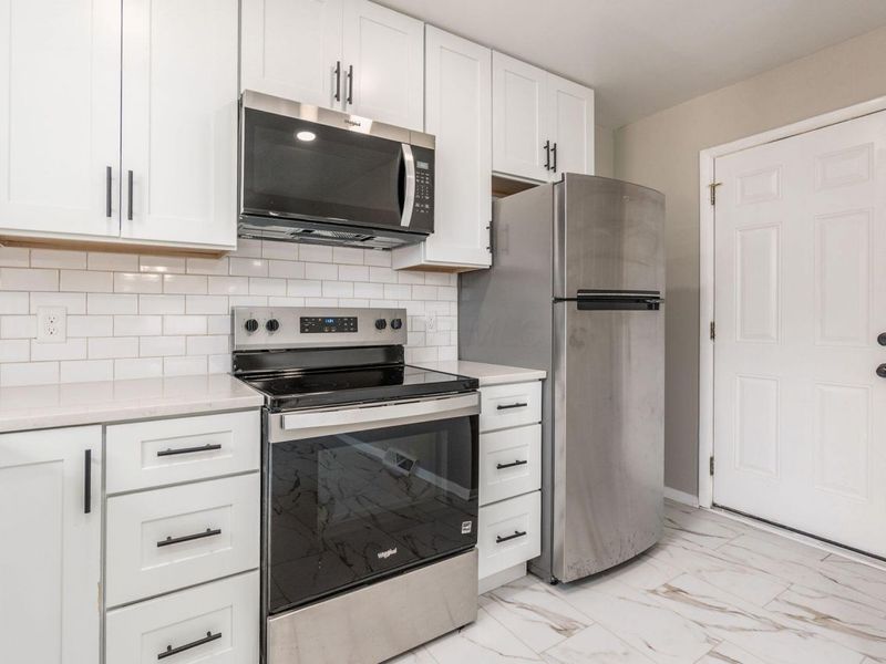 1340 Bronwyn Avenue, Columbus, OH 43204 Photo 28