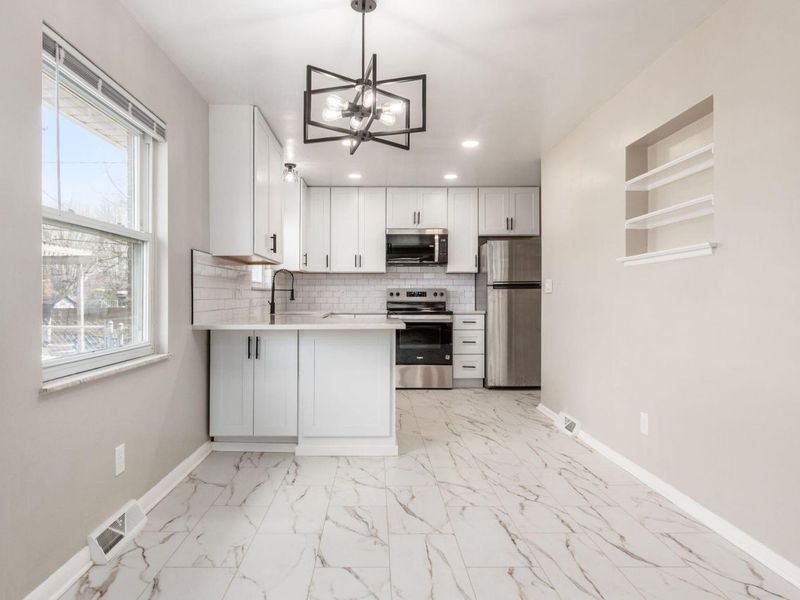 1340 Bronwyn Avenue, Columbus, OH 43204 Photo 4