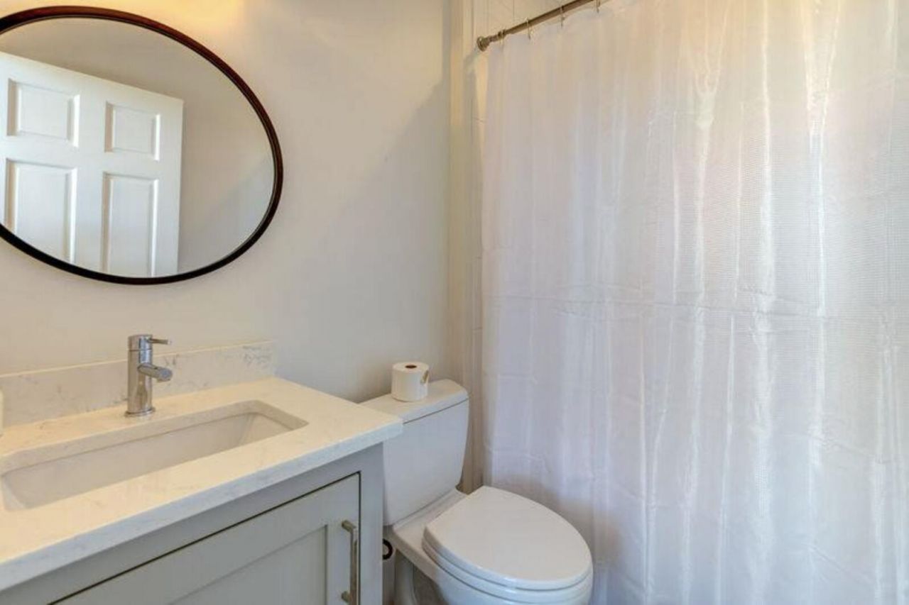 512 Ocean Boulevard Photo 17