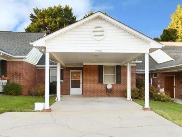 19968 Oak Leaf Circle , Cornelius, NC 28031