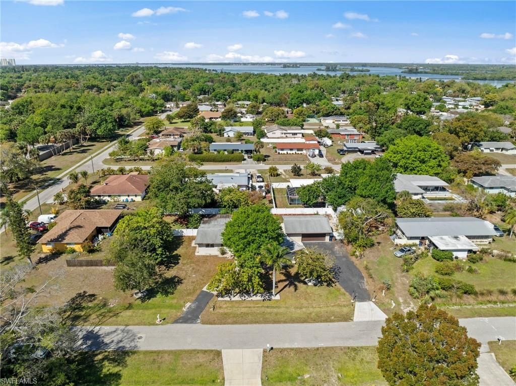 137 Vermont Ave, Fort Myers, FL 33905 Photo
