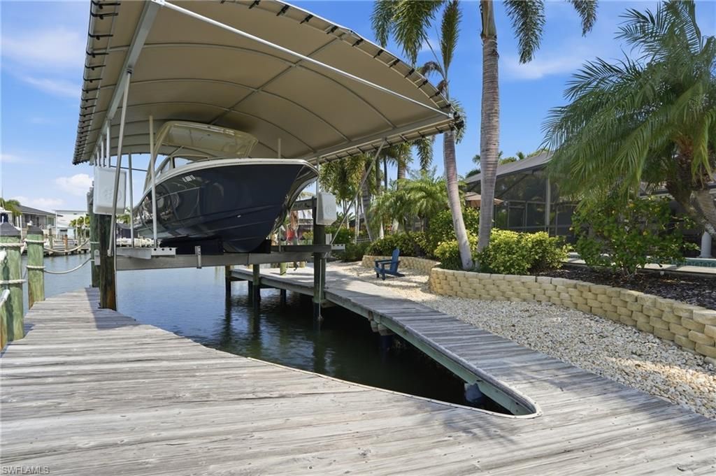 20 Bayview Blvd, Fort Myers Beach, FL 33931 Photo