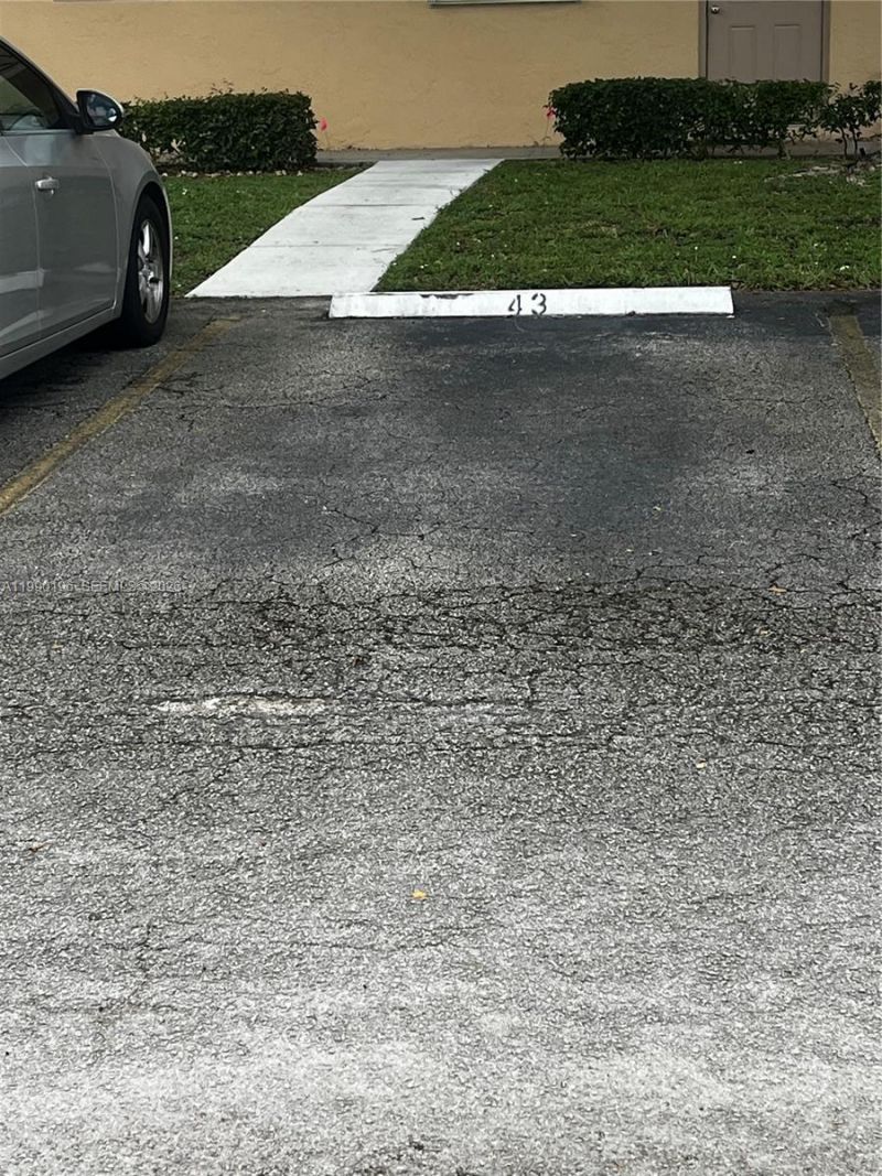 200 Berkley Rd, Unit 123, Hollywood, FL 33024 Photo