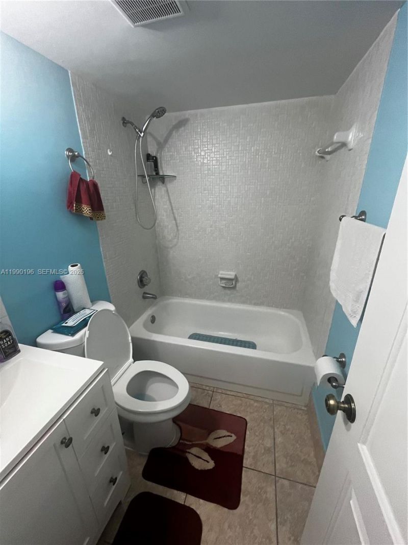 200 Berkley Rd, Unit 123, Hollywood, FL 33024 Photo