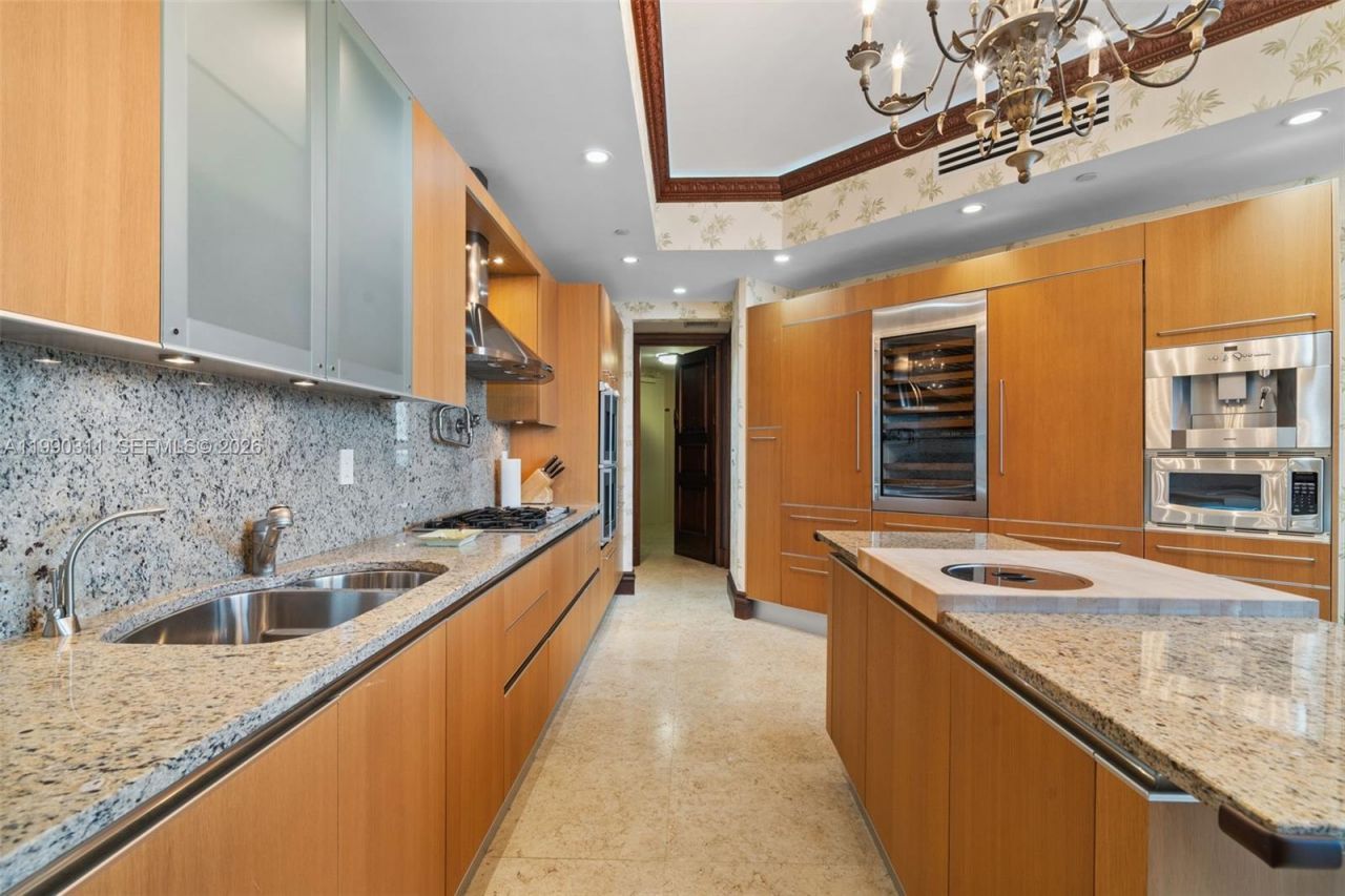 16047 Collins Ave , Unit 1604, Sunny Isles Beach, FL 33160 Photo