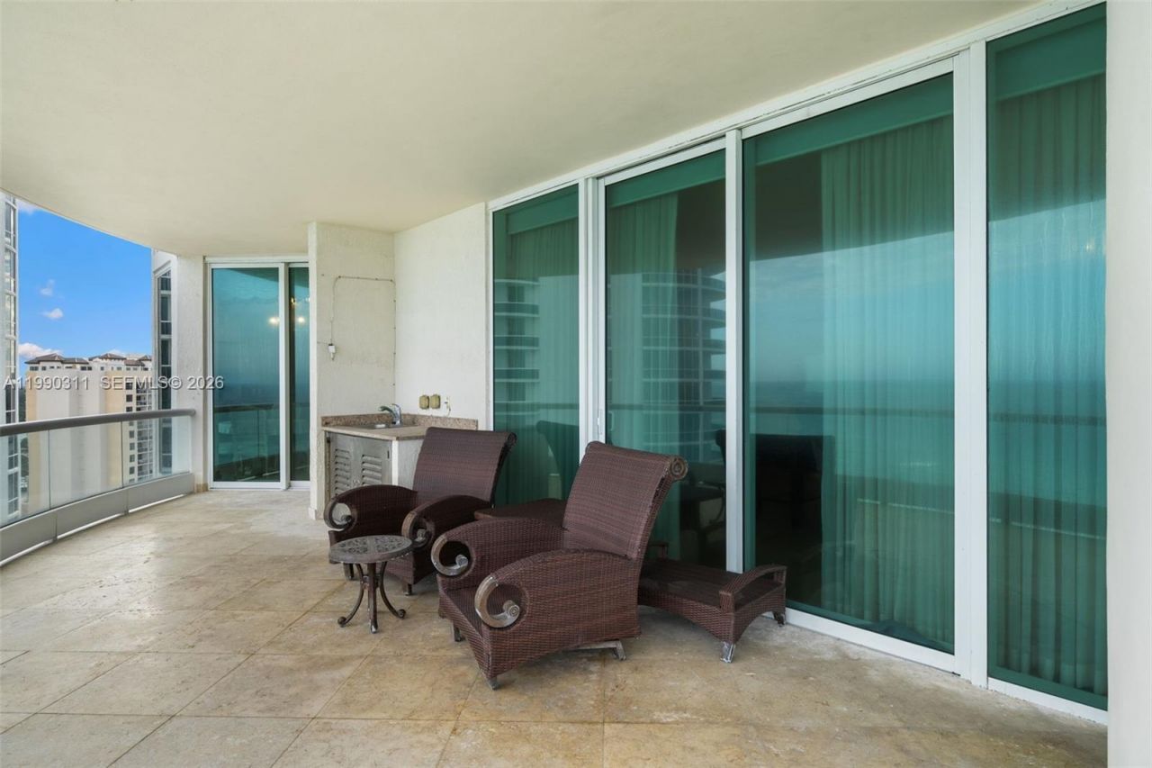 16047 Collins Ave , Unit 1604, Sunny Isles Beach, FL 33160 Photo