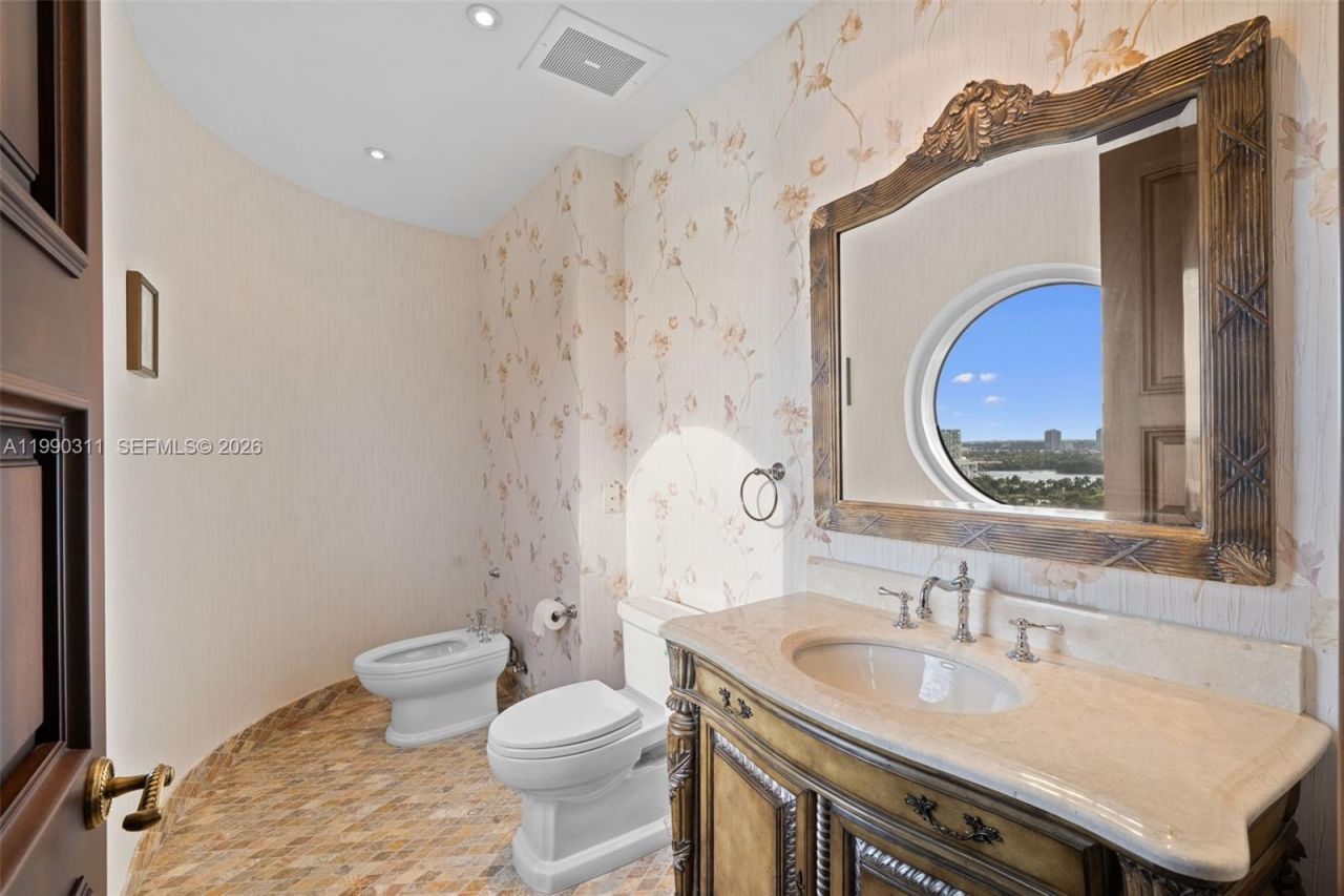 16047 Collins Ave , Unit 1604, Sunny Isles Beach, FL 33160 Photo