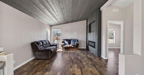 6980 Pontiac Drive, Reno, NV 89506 Photo