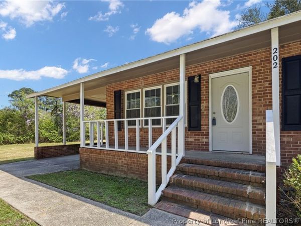 202 Mercer Street, Red Springs, NC 28384