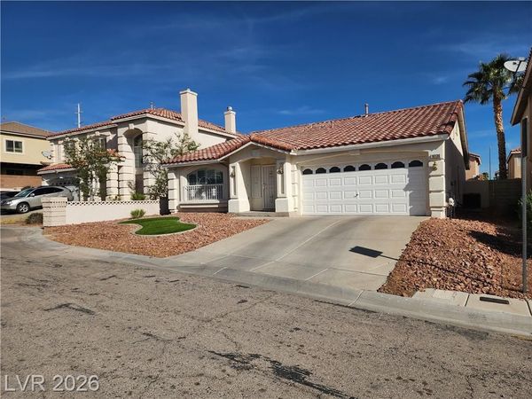 10136 Thunder Rapids Court, Las Vegas, NV 89148