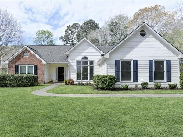 2615 Enchantress Way, Buford, GA 30518