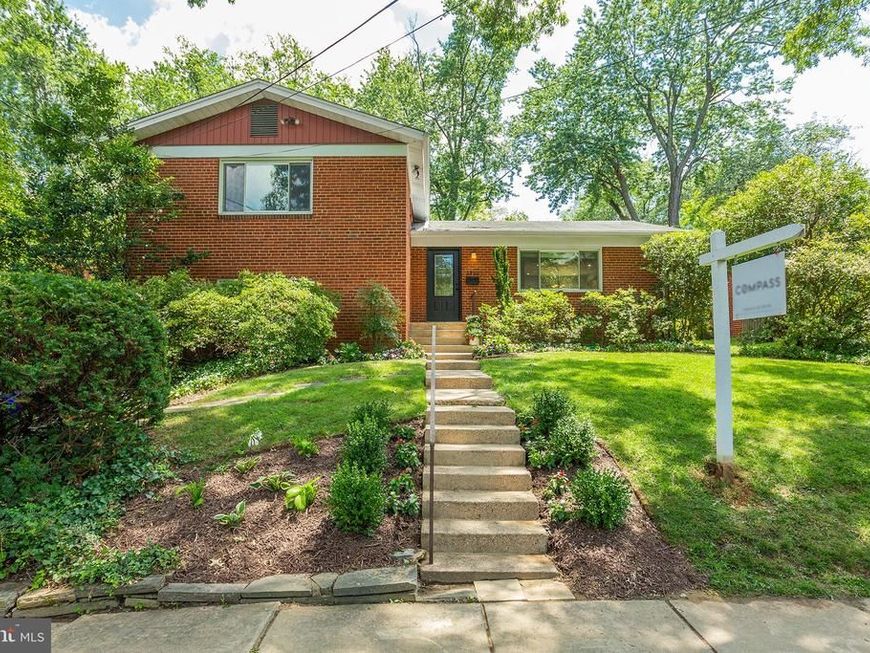 3910 Montrose Driveway, Chevy Chase, MD 20815 Main Photo