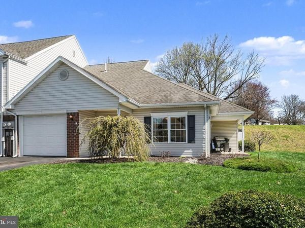 204 PINE CREST VILLAGE DRIVE, PINE GROVE, PA 17963