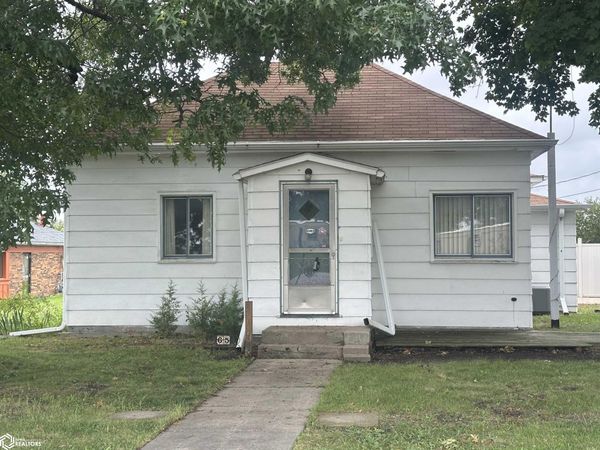 65 13 Avenue W, Albia, IA 52531
