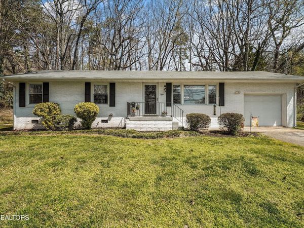 5614 Wassman Rd, Knoxville, TN 37912