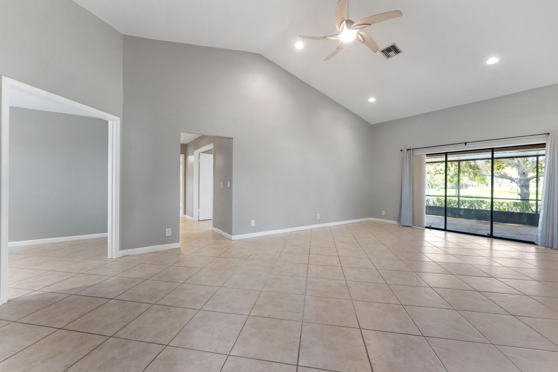 9272 Chelsea Drive S, Plantation, FL 33324 Photo