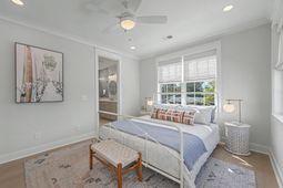 1034 Avenue Of Oaks photo 4