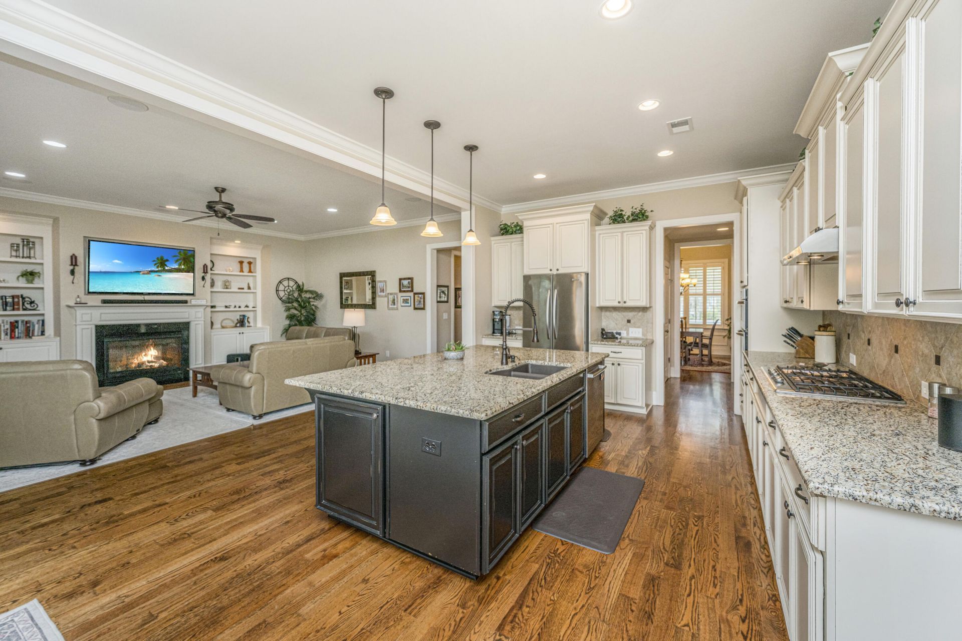 3223 Hatchway Drive Photo 7