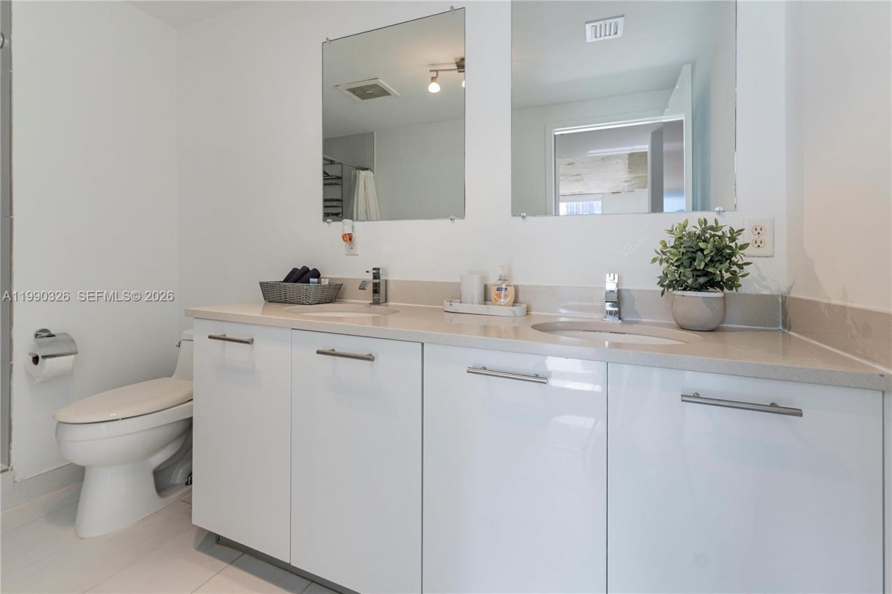 3250 NE 1st Ave, Unit 702, Miami, FL 33137 Photo