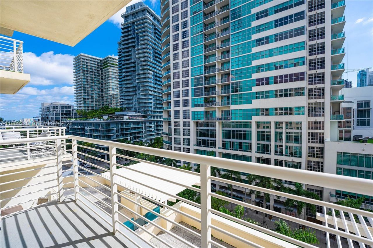 3250 NE 1st Ave, Unit 702, Miami, FL 33137 Photo