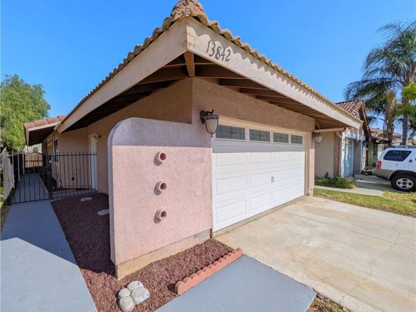 13842 Caspian, Moreno Valley, CA 92553