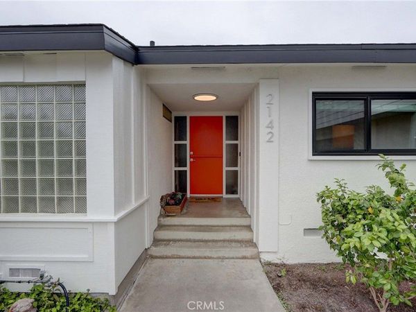 2142 Orange Avenue, Costa Mesa, CA 92627