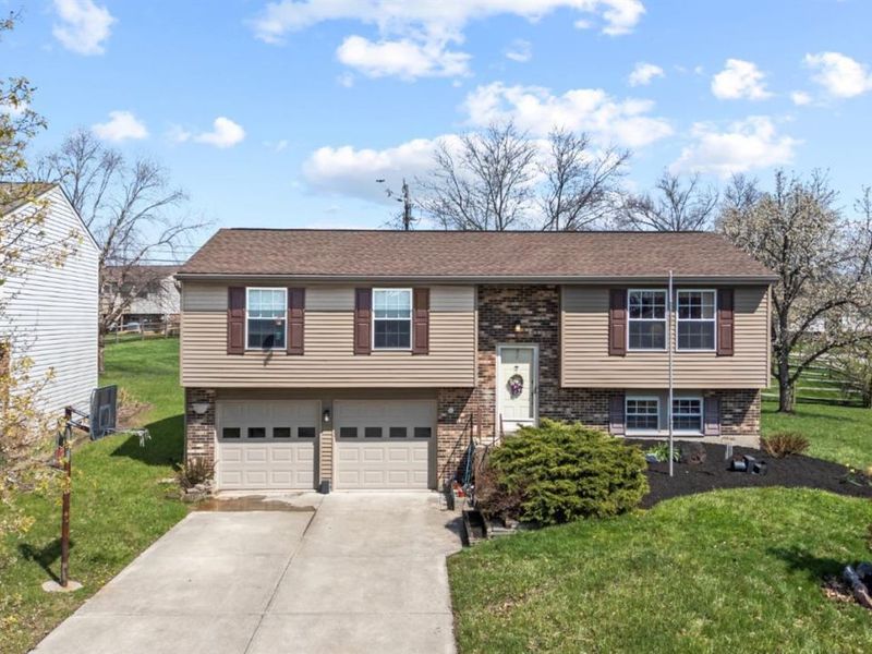 4968 Francisview Drive, Delhi Twp, OH 45238 Photo 2