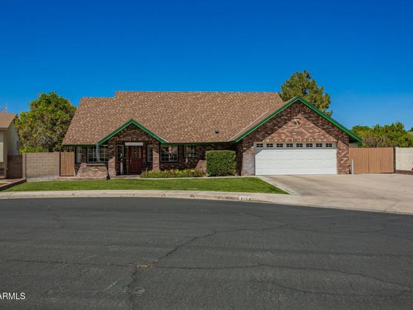 628 W CAMINO Circle, Mesa, AZ 85201