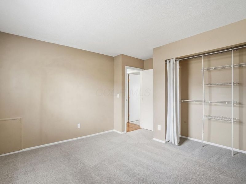 7713 Kelvinway Drive, Unit 67, Columbus, OH 43085 Photo 18