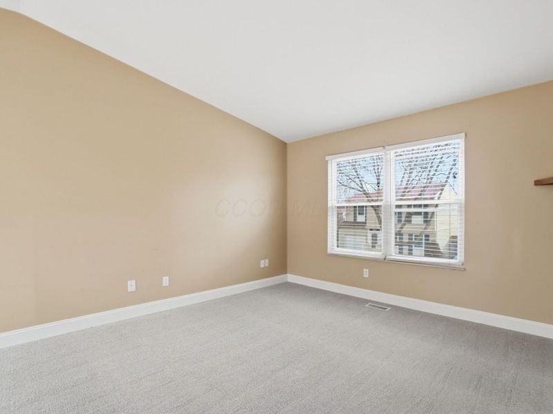 7713 Kelvinway Drive, Unit 67, Columbus, OH 43085 Photo 4