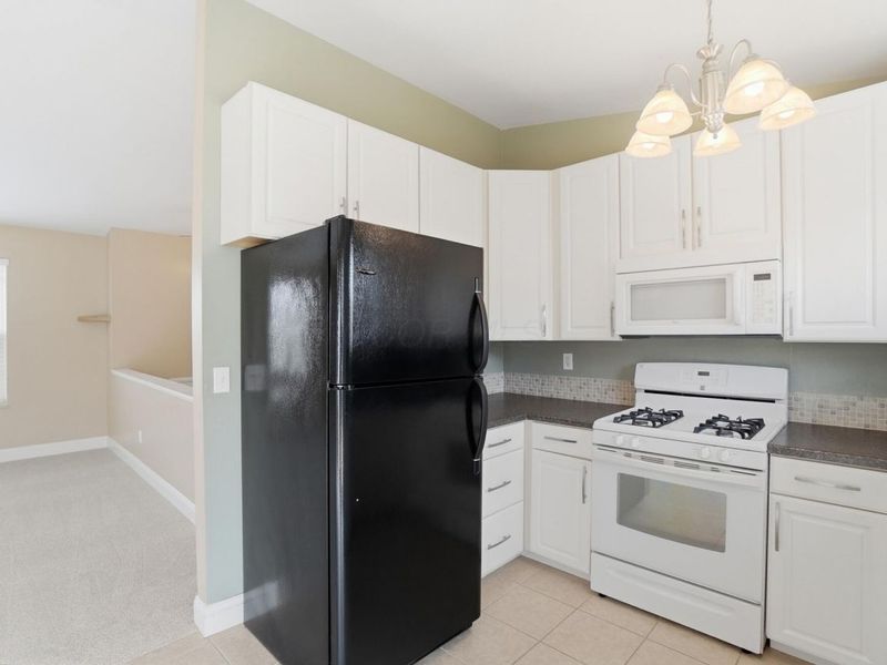 7713 Kelvinway Drive, Unit 67, Columbus, OH 43085 Photo 8