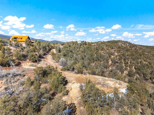 31 Bilotto Drive , Cedar Crest, NM 87008