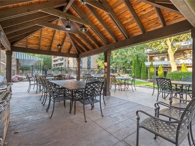 2112 Acacia Park Drive, Unit 312, Lyndhurst, OH 44124 Photo 29