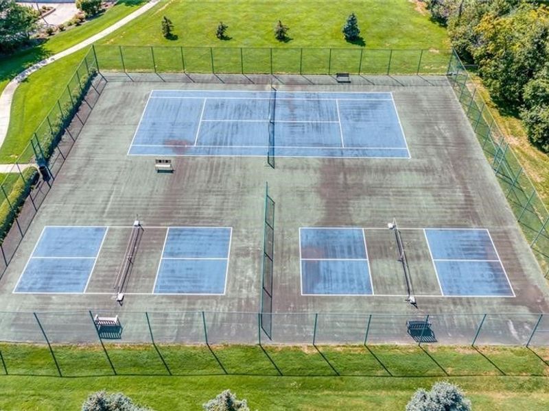 2112 Acacia Park Drive, Unit 312, Lyndhurst, OH 44124 Photo 33