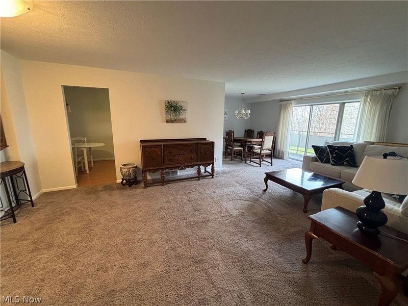 2112 Acacia Park Drive, Unit 312, Lyndhurst, OH 44124 Photo 4