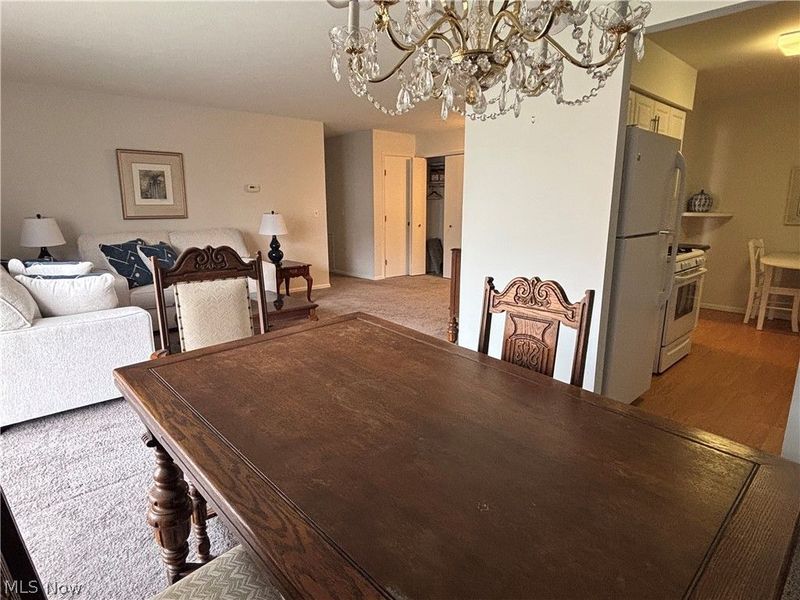 2112 Acacia Park Drive, Unit 312, Lyndhurst, OH 44124 Photo 6