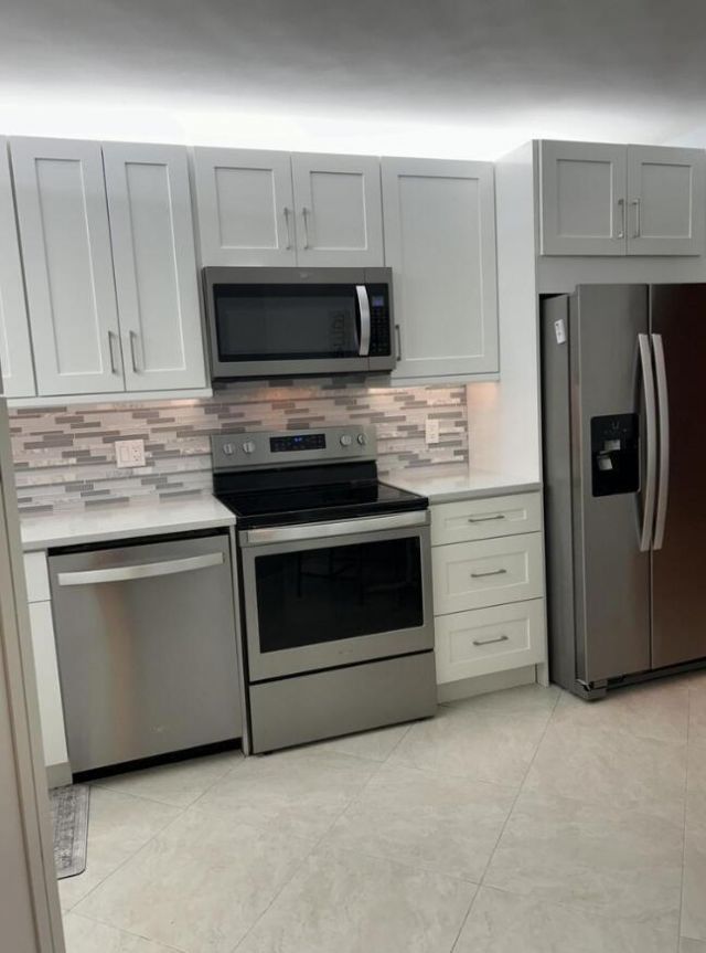 5851 Camino Del Sol, Unit 203, Boca Raton, FL 33433 Photo