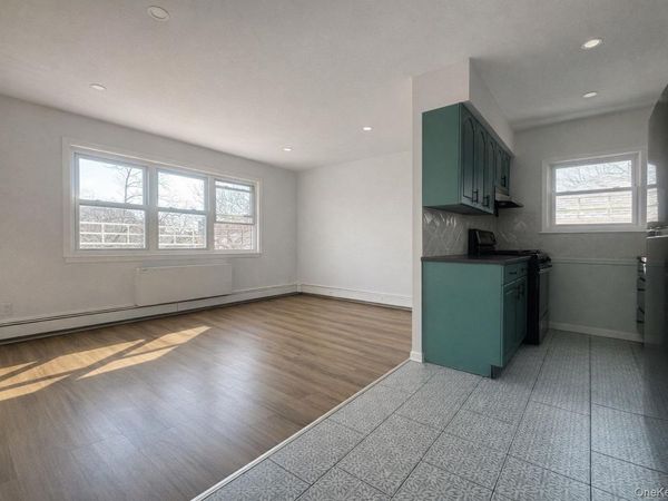 1726 Plainview Avenue , Far Rockaway, NY 11691