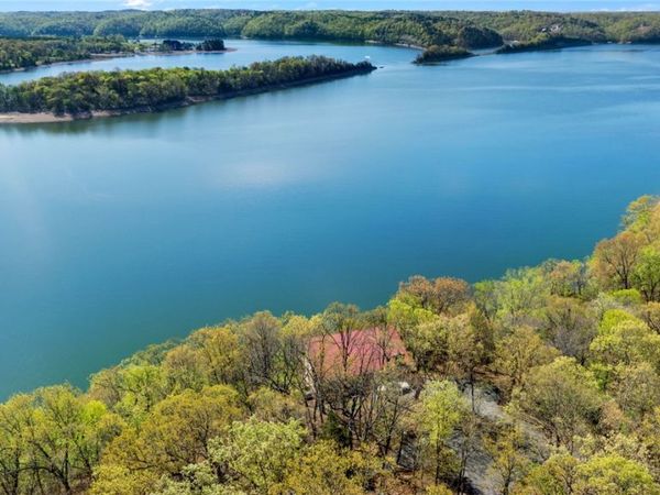 9826 Old Campbell Road , Rogers, AR 72758