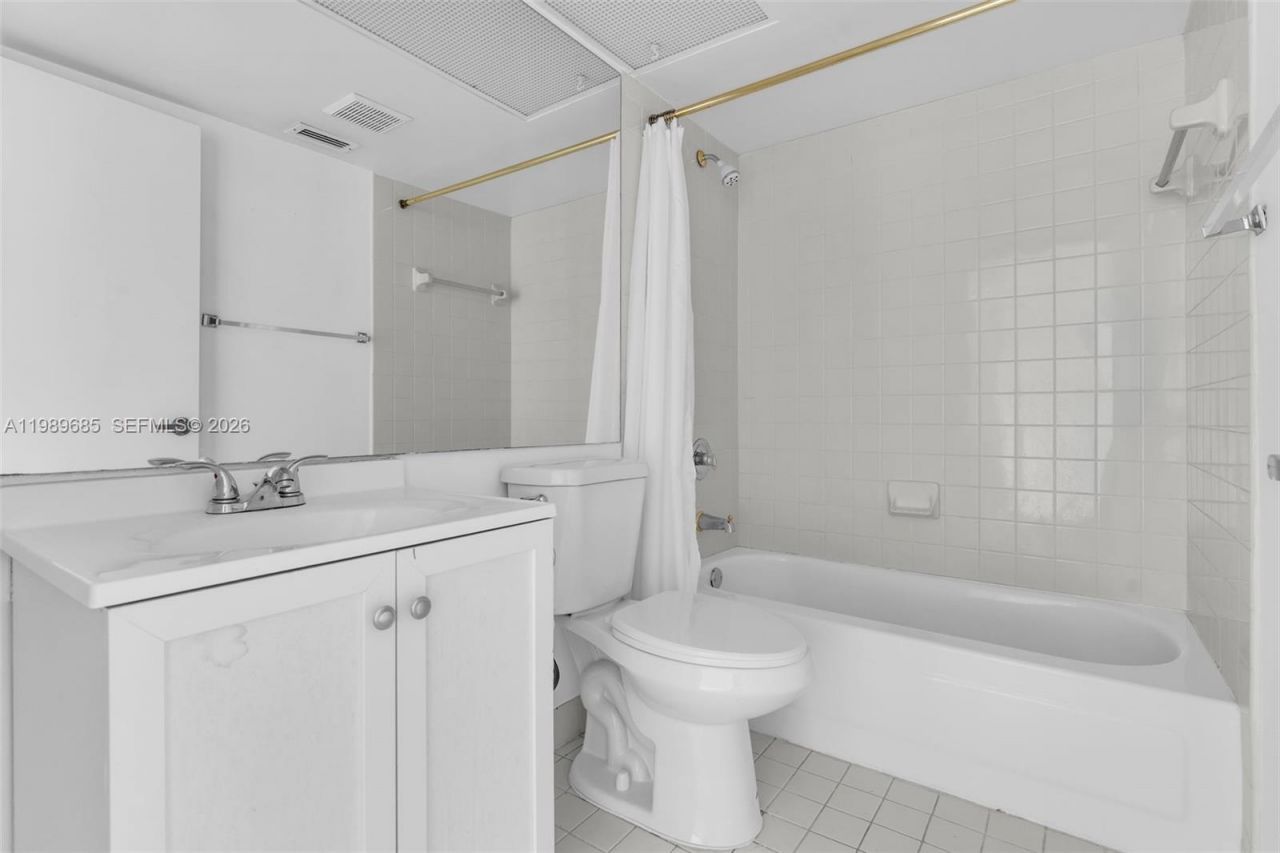 2274 SE 27th Dr, Unit 205-F, Homestead, FL 33035 Photo