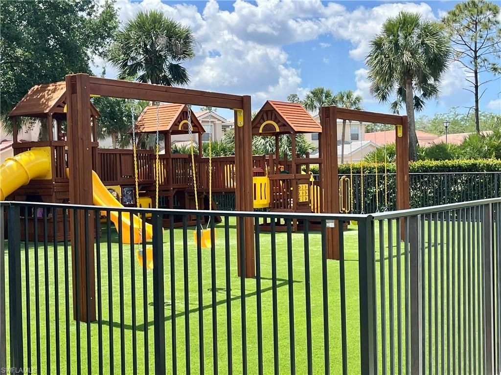 10327 Carolina Willow Dr, Fort Myers, FL 33913 Photo