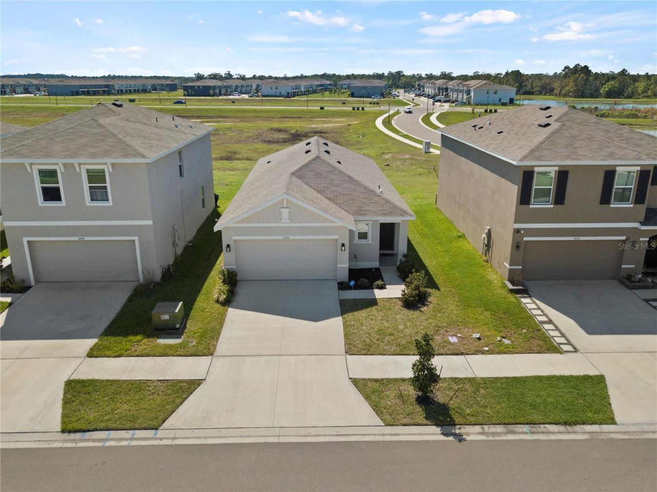 6250 Wandering Willow Drive, Wesley Chapel, FL 33545 Photo