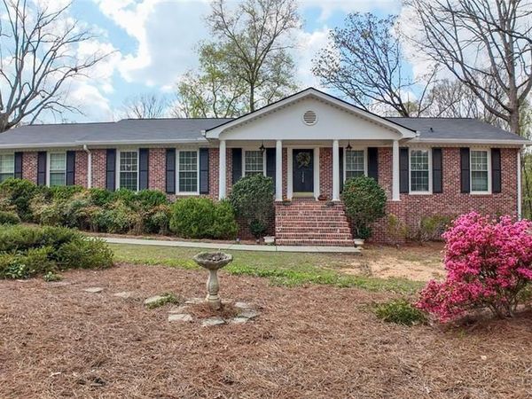 1220 Heritage Hills Circle, Snellville, GA 30078