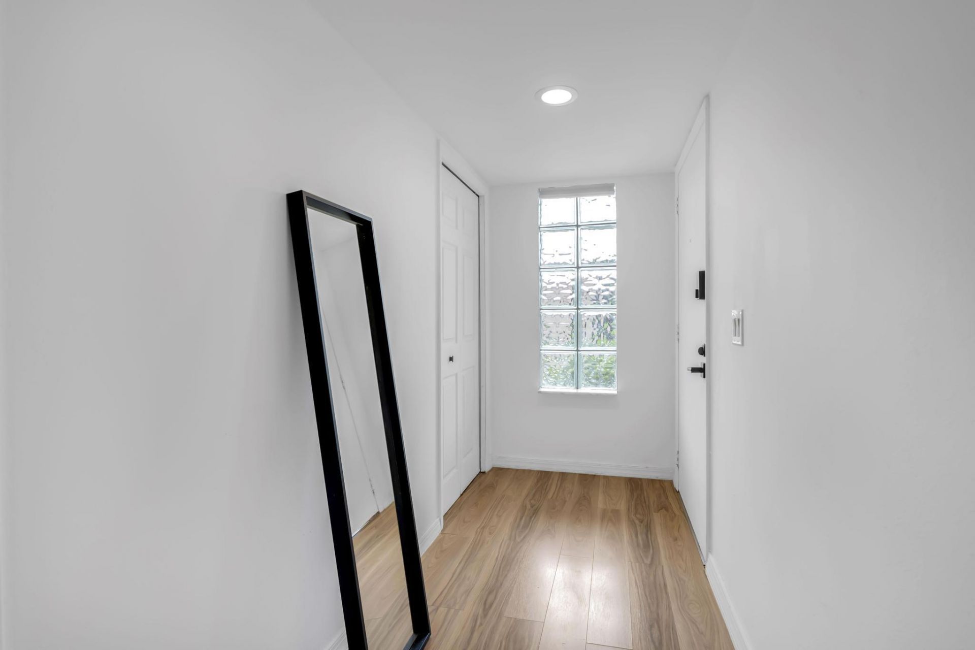 170 Lakeview Drive, Unit 203, Weston, FL 33326 Photo