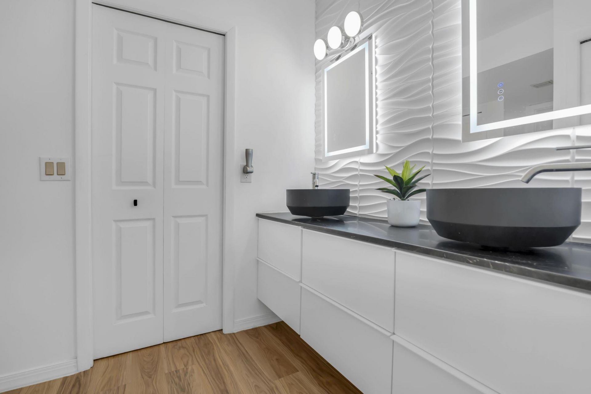 170 Lakeview Drive, Unit 203, Weston, FL 33326 Photo