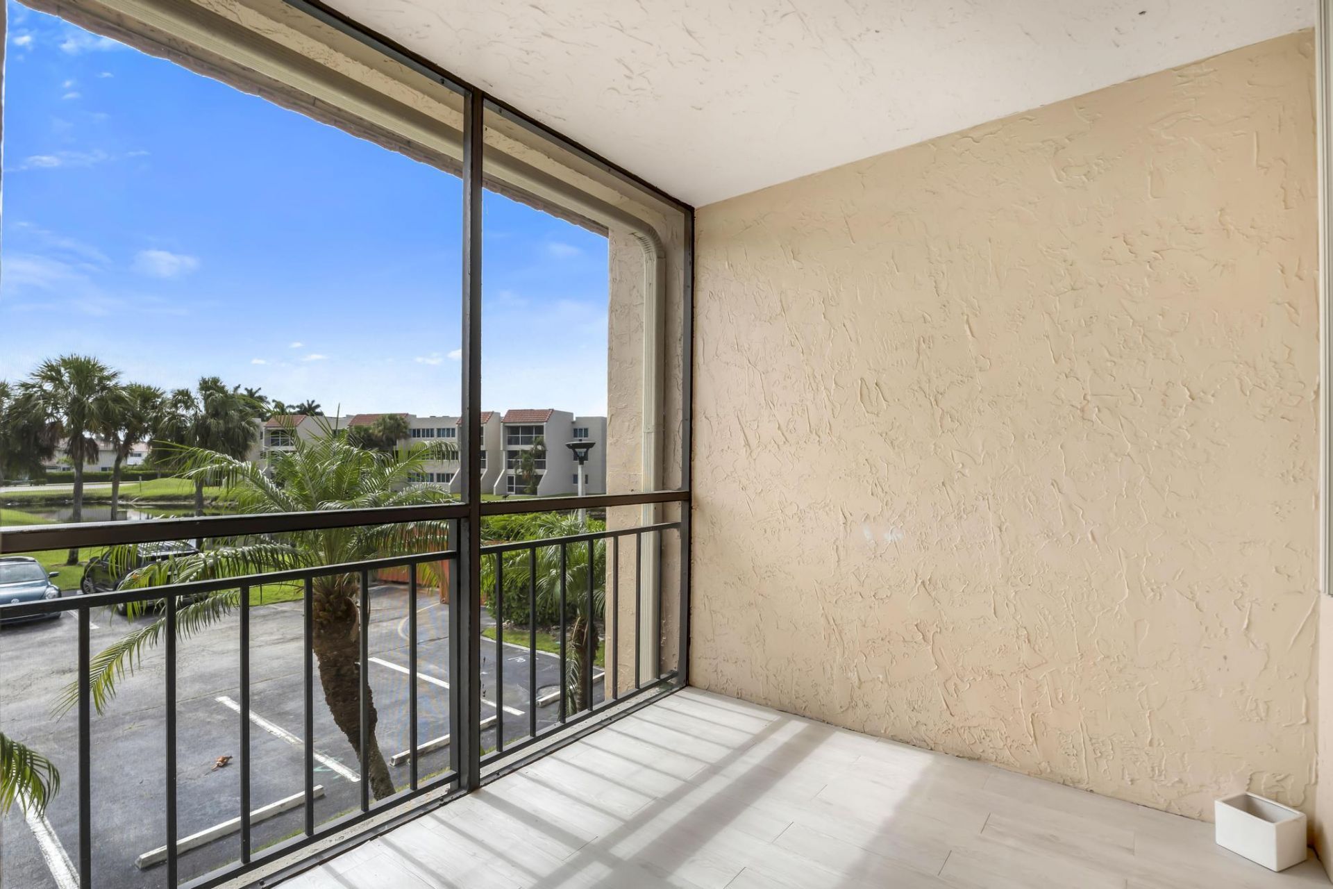 170 Lakeview Drive, Unit 203, Weston, FL 33326 Photo