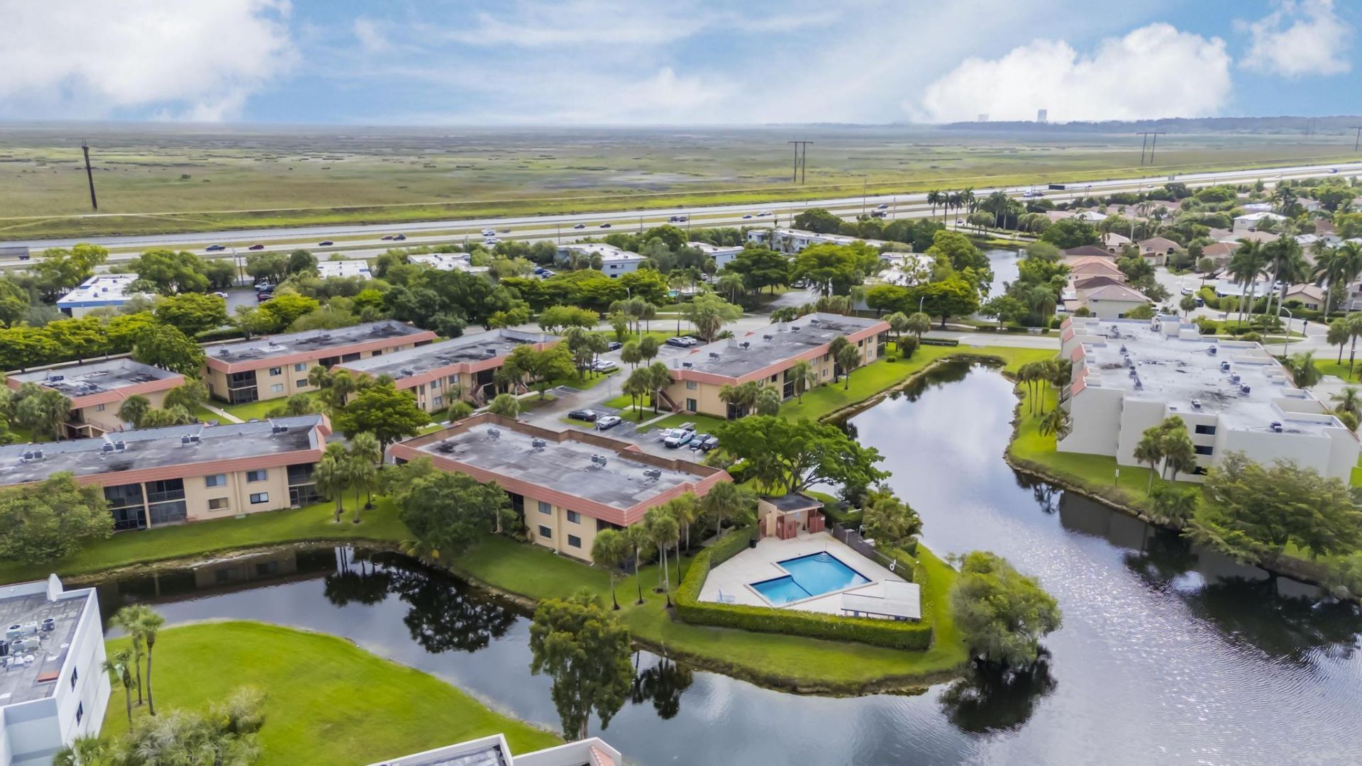 170 Lakeview Drive, Unit 203, Weston, FL 33326 Photo