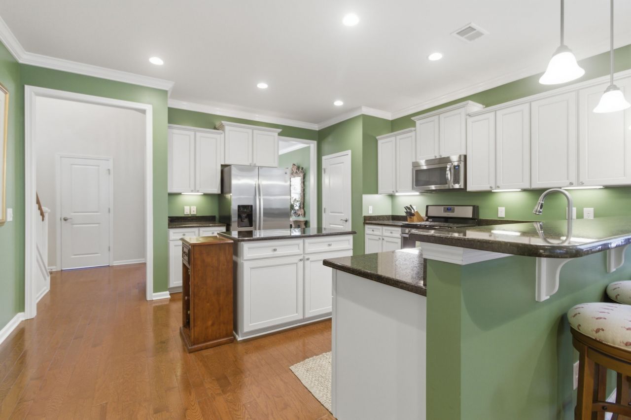 1957 Gammon Street Photo 10