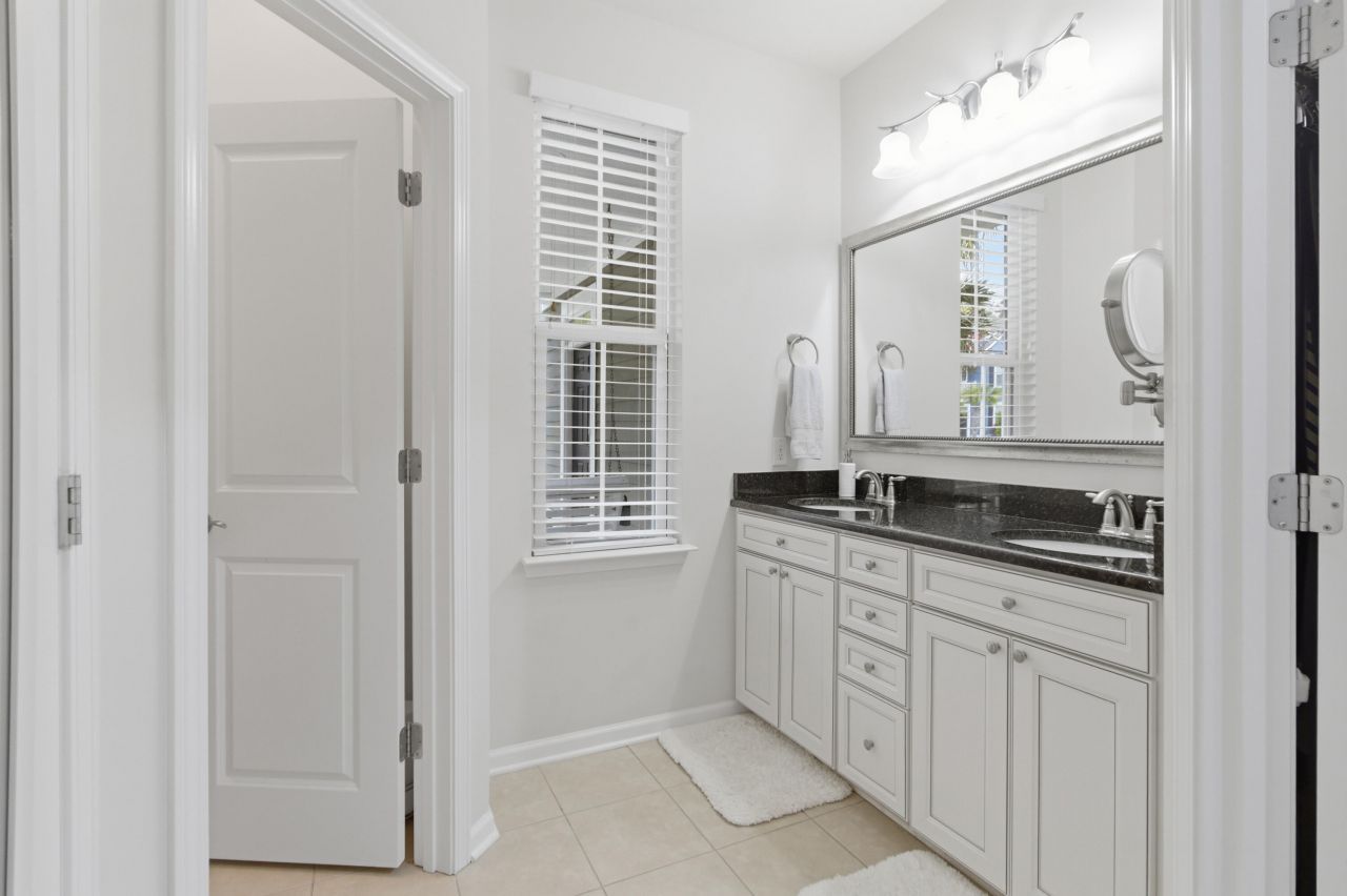 1957 Gammon Street Photo 20