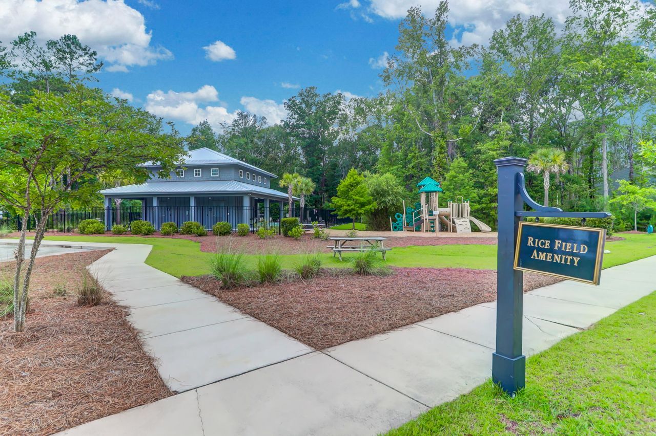 1957 Gammon Street Photo 45